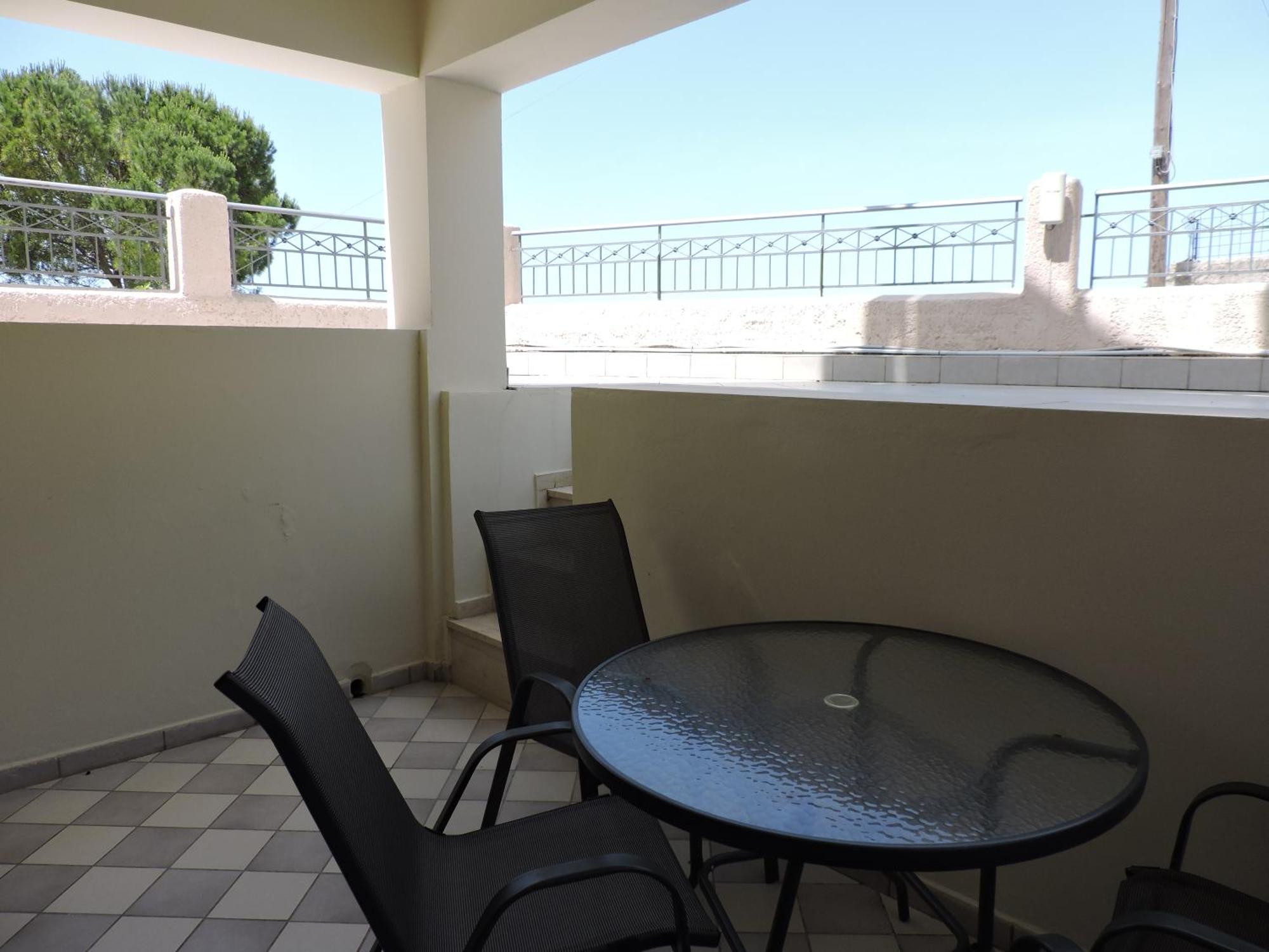 Aparthotel Theodora