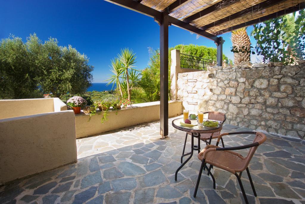 Aparthotel Theodora *