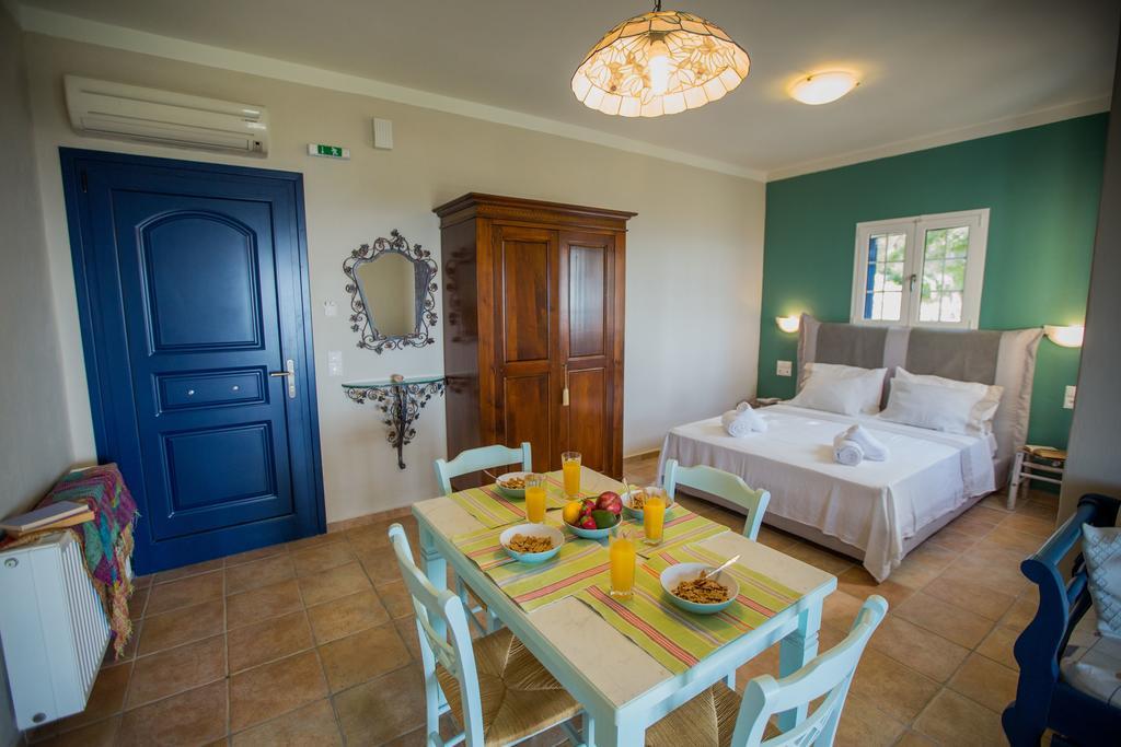 Theodora Aparthotel *