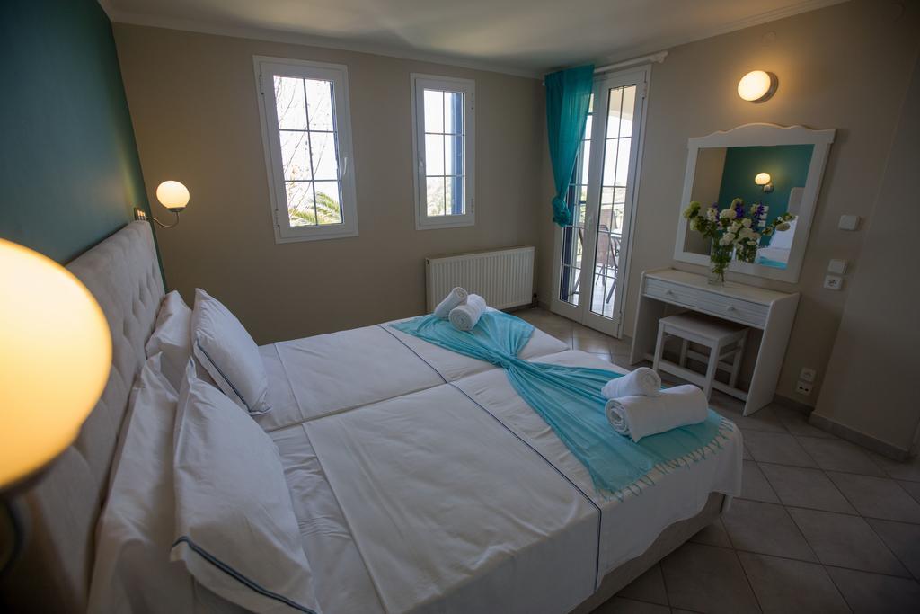 Aparthotel Theodora Lakithra