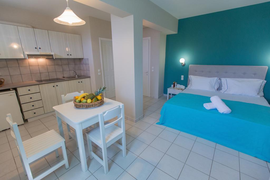 Theodora Aparthotel *